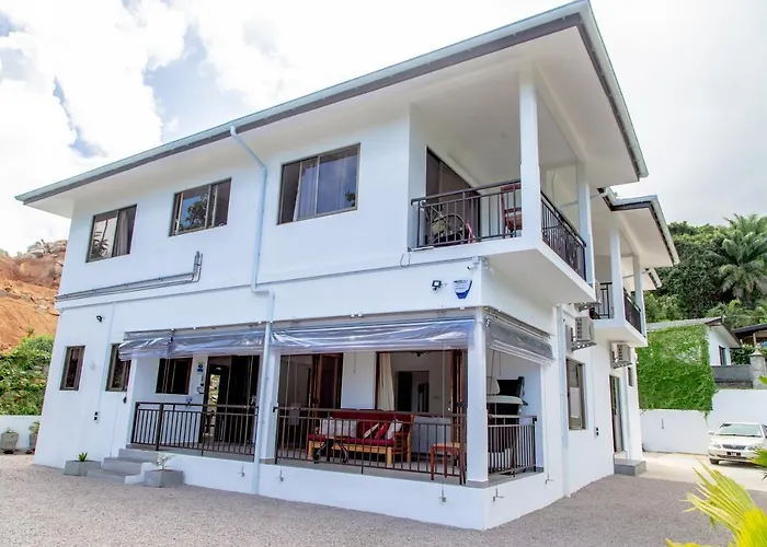 Mount Simpson 2-beds Sleeps 4 5 Mins To Apartment Beau Vallon (Mahe)