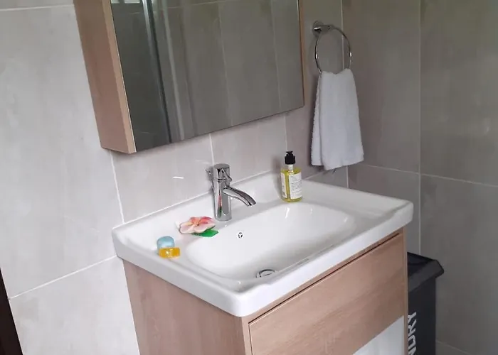Apartment Mount Simpson 2-beds Sleeps 4 5 Mins To Beau Vallon (Mahe)