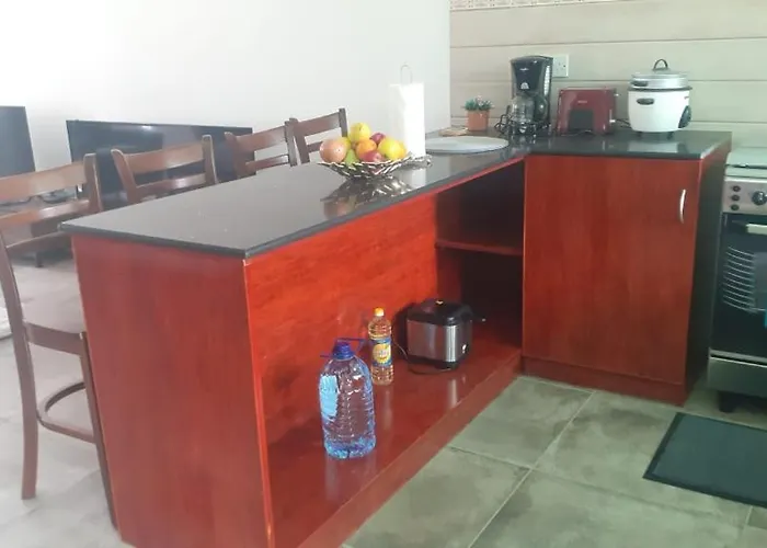 Apartment Mount Simpson 2-beds Sleeps 4 5 Mins To Beau Vallon (Mahe)